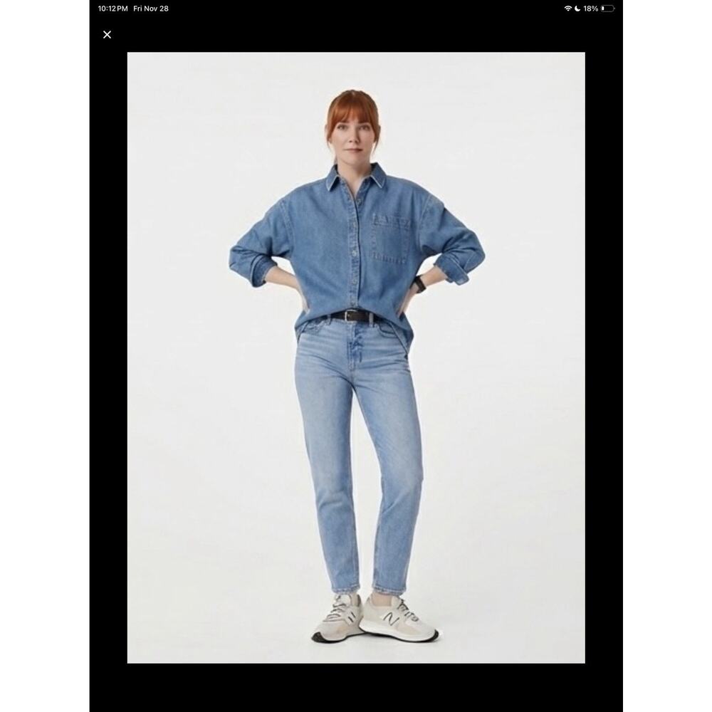 Old Navy Women’s Medium Tall Oversized Boyfriend Denim Shirt NWT